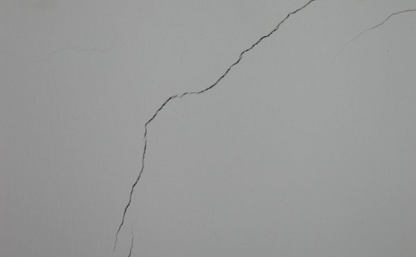 乳膠漆開裂.png